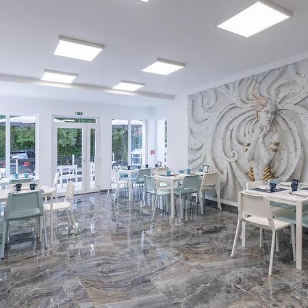 Panzio 81 Bed and Breakfast Hajdúszoboszló Εξωτερικό φωτογραφία