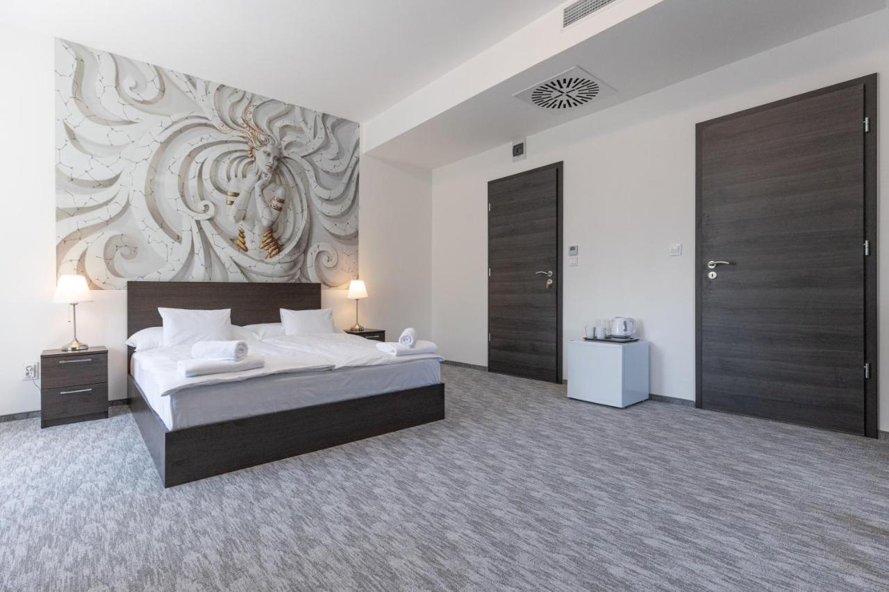 Panzio 81 Bed and Breakfast Hajdúszoboszló Εξωτερικό φωτογραφία