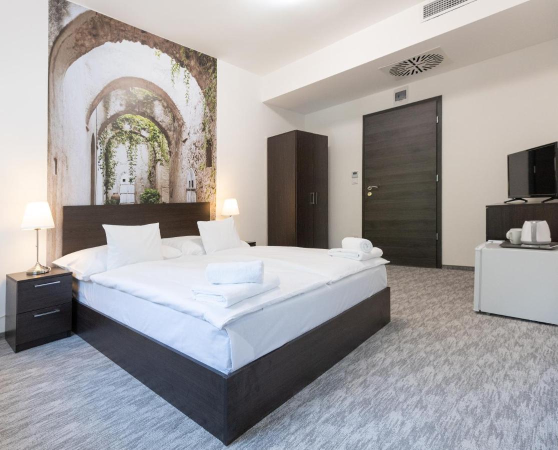 Panzio 81 Bed and Breakfast Hajdúszoboszló Εξωτερικό φωτογραφία